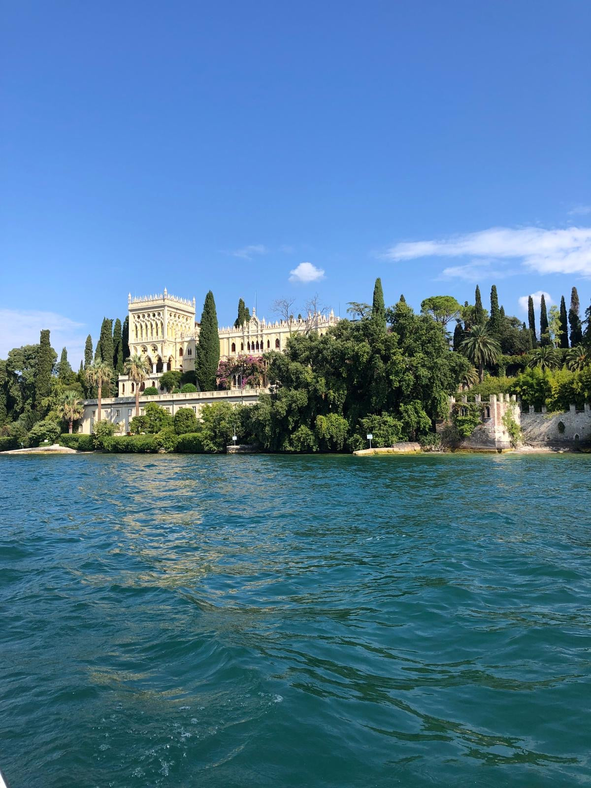 LAKE GARDA: PRIVATE BOAT TOUR